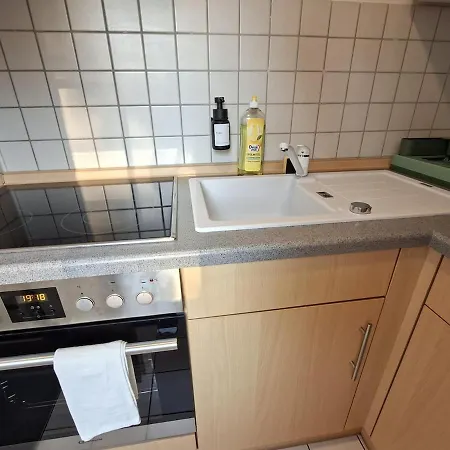 Am Hochschulcampus - Balkon Und Kueche * ローゼンハイム