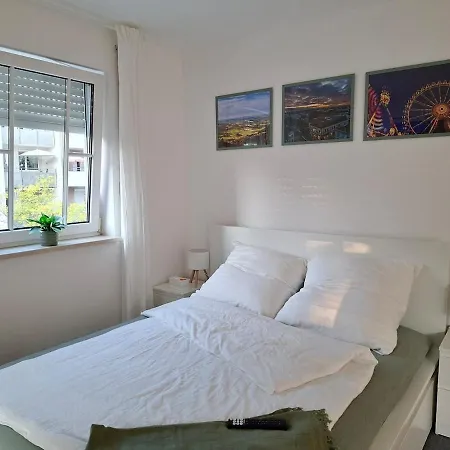 Am Hochschulcampus - Balkon Und Kueche * Rosenheim